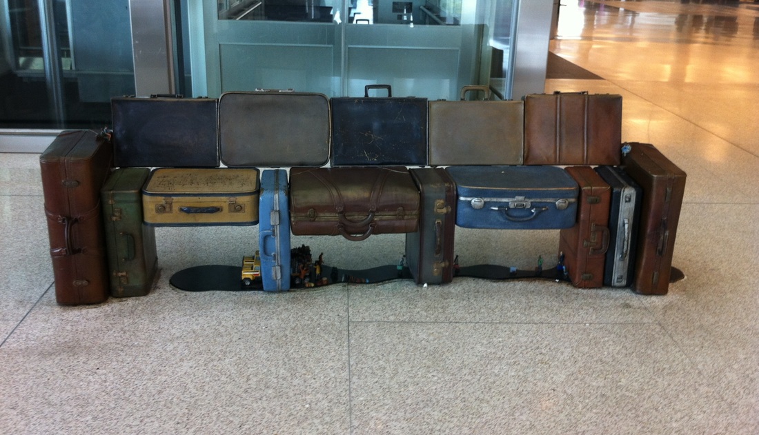 Luggage Sofa Indianapolis Airport